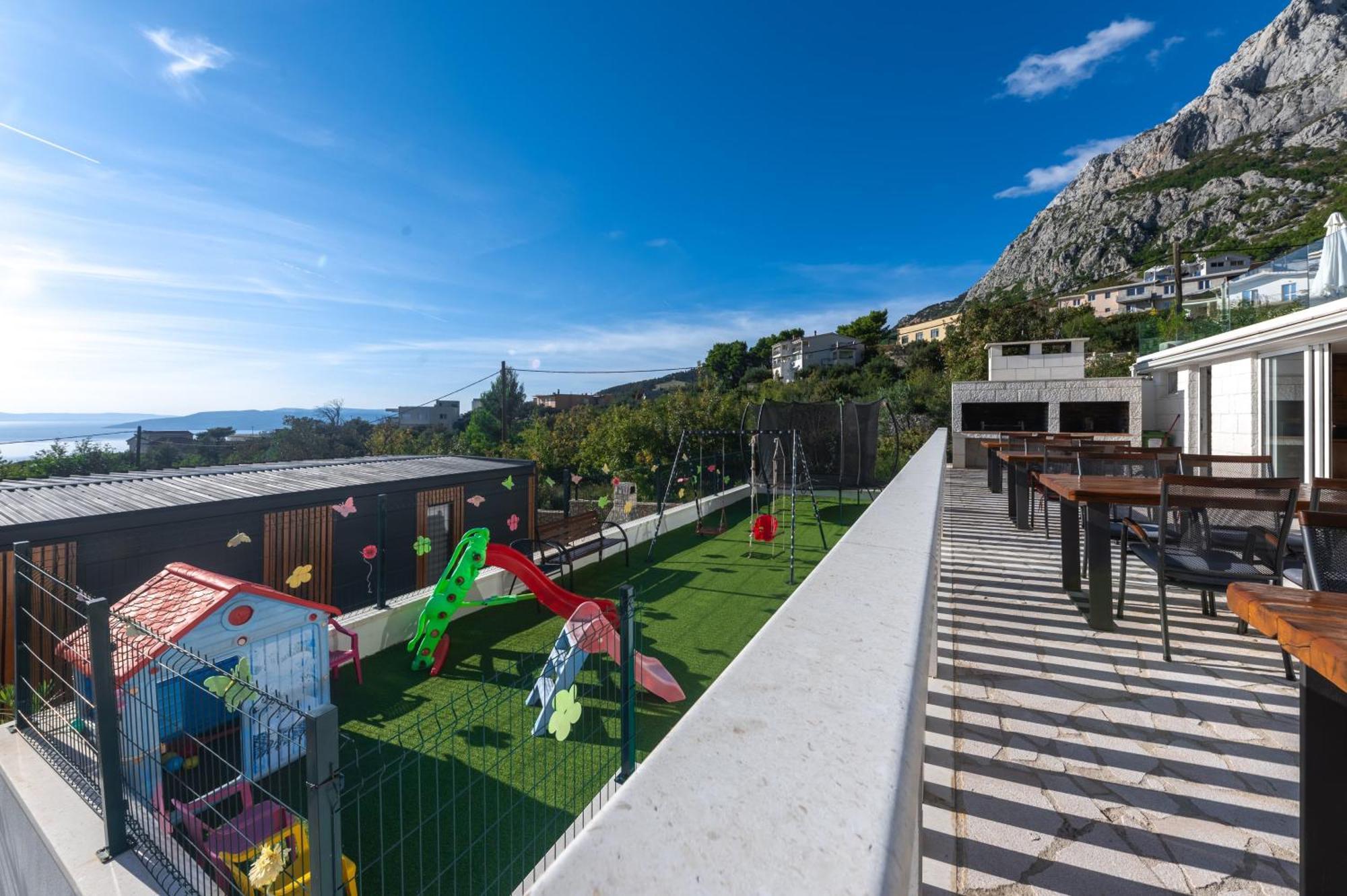 Hills * Makarska